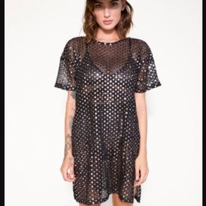 EastnWest label castaway t dress in black mirror